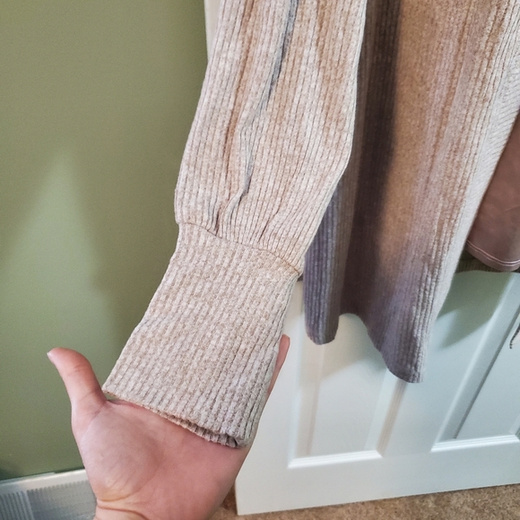 Beige cardigan - Picture 3 of 7